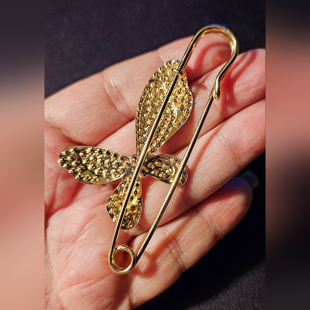 Safety Pin Design Collection - Picture 7 of 12